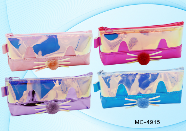 Пенал-косметичка: "КОТЁНОК"; из синтетического материала, полупрозрачный(гладкий, перламутровый), с элементами из меха и кожизам, на молнии, в пластиковой упаковке; размер 21*8 см.