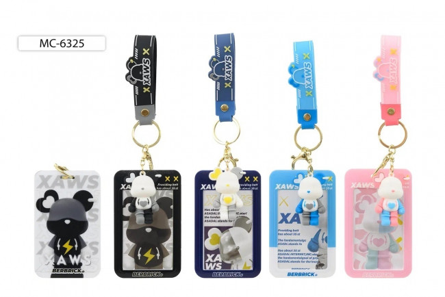 Бейджи 11*6,8см для пропусков, проездных+брелок: вертикальный, кожзам, силиконовый держатель, Basir/МС-6325 (12)